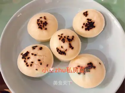 Steamed rice cake