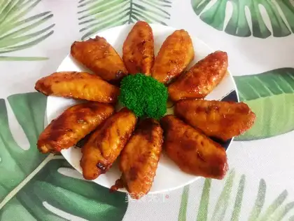 Roasted chicken wings