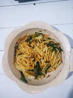 Onion noodles