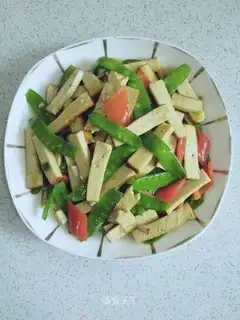 Sour chicken tofu fried Dutch beans