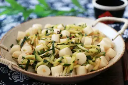 cucumber-cracker