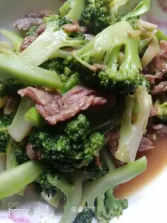 Beef fried broccoli