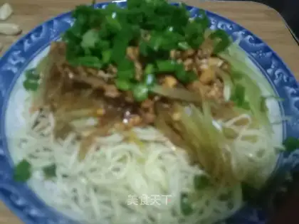 The appetizer noodles