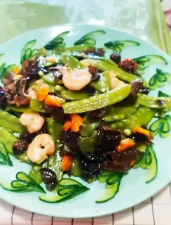 Shrimp beans