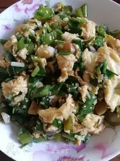 Chili fried eggs