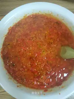 Homemade chili sauce