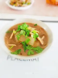 Crab-crab mushroom soup