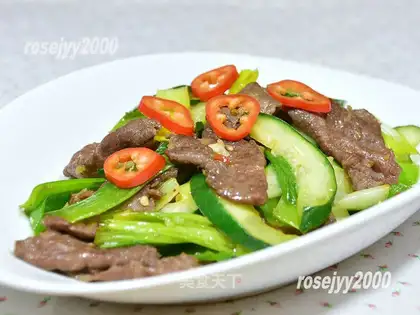 cucumber garlic beef