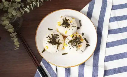Salted yolk pine pine rice