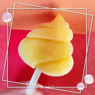 Pineapple popsicle