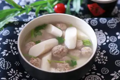 Porkball soup