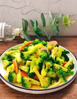 Ham sausage and broccoli