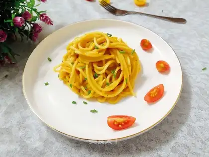Carrot soup and pasta