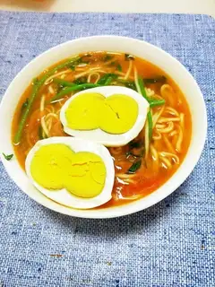 West Red Capricorn egg noodles