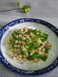 Green pepper and corn