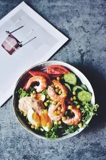 Shrimp vegetable salad