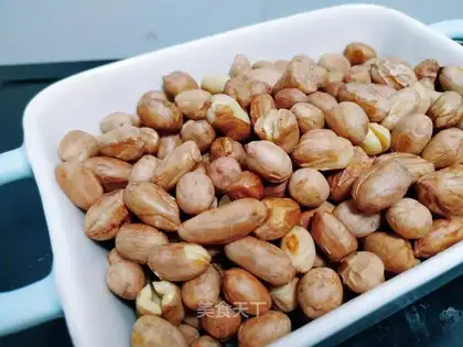 Salted peanuts