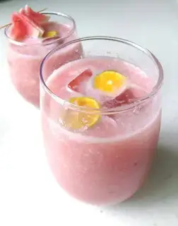 Old salt pomegranate juice