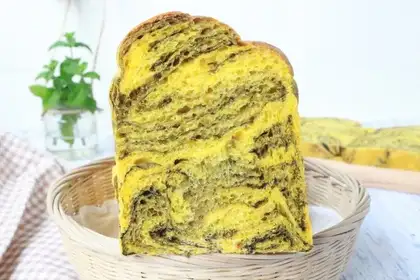 Pumpkin marble toast