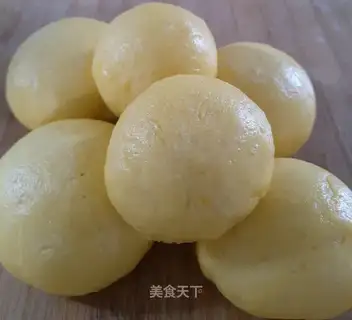 Pumpkin buns