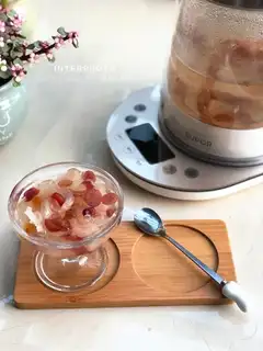 The beauty of silver ear soup