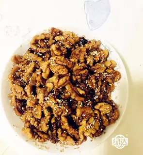 Amber walnuts