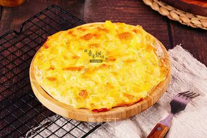Pineapple pizza