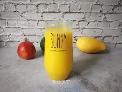 Peach mango juice