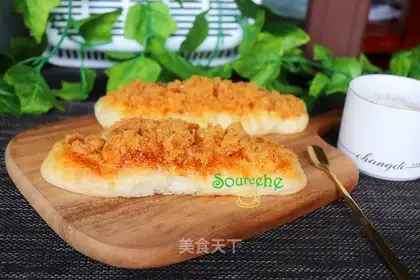 Hot dog pine bun