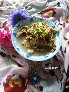 Five bouquets dry