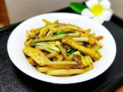 Peanut sprouts