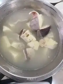 I've got eggs in my belly