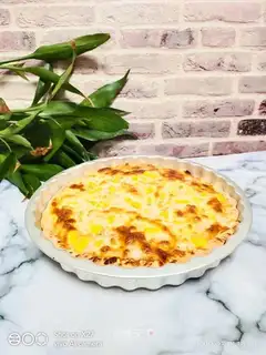 Shrimp corn pizza