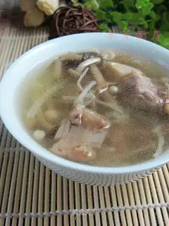 Mushroom pork ribs soup