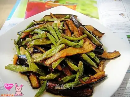 stir-fried eggplant with garlic and beans