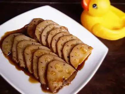 Brown sugar glutinous rice lotus root