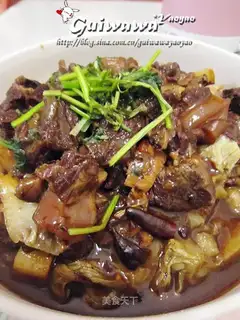 Spicy sauce roasted beef brisket