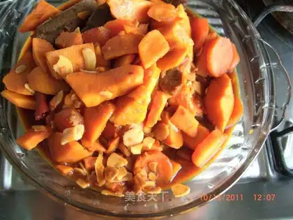 Beef stew with pumpkin