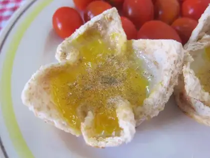 Egg toast muffin