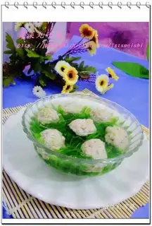 Amaranth meatball soup
