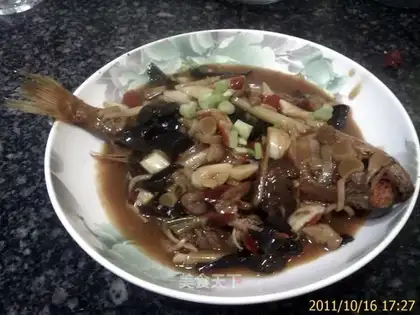 Braised big-eye fish