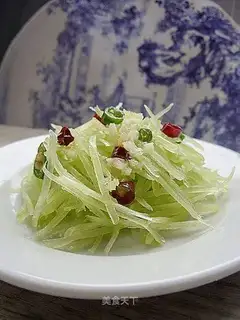 Spicy shredded lettuce