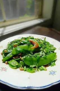 stir-fried lotus beans with dried shrimps