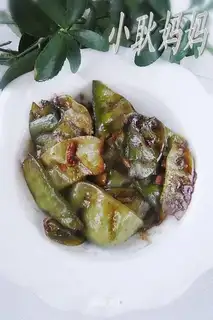Fried lentils in soy sauce