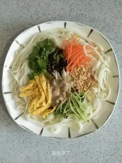 Sesame sauce noodles