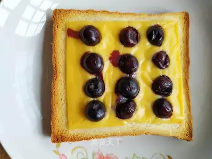 Blueberry cheese toast