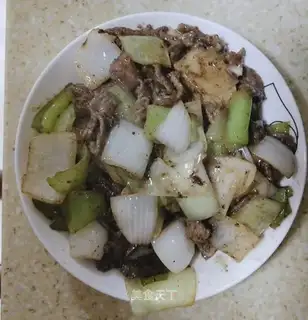 Black pepper beef