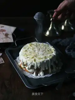 Sea salt cheese cap cake
