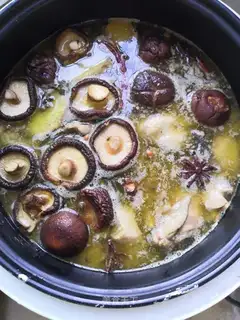 Dry mushroom gel chicken soup