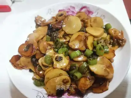 Apricot mushroom